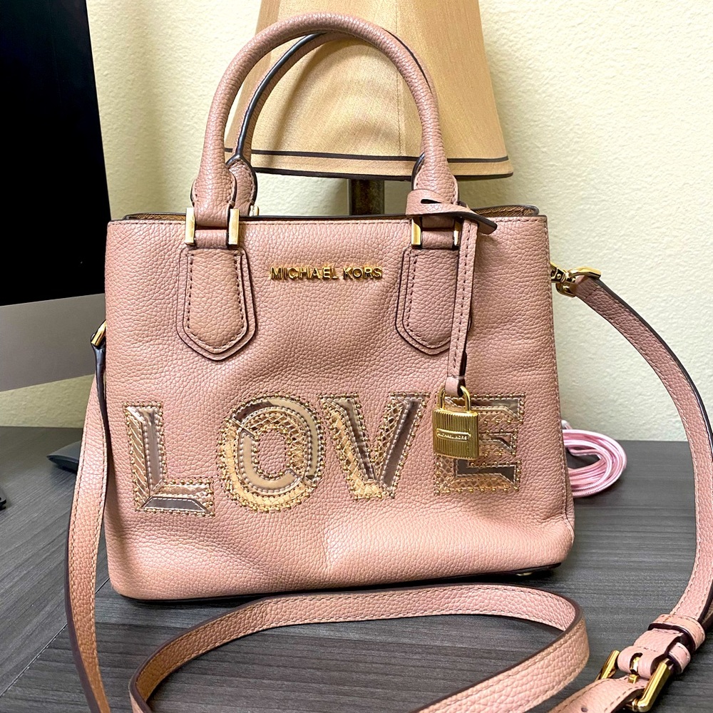 Michael kors purse